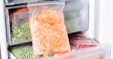 frozen-grated-carrots-bag-freezer