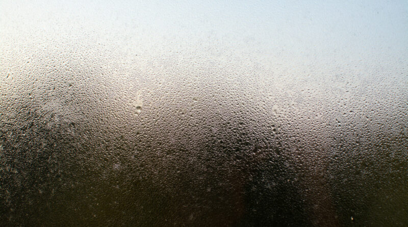 closeup-shot-misty-window-with-water-droplets