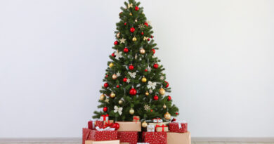 many-gifts-festively-decorated-christmas-tree-bright-interior