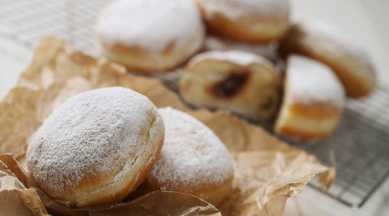 Homemade Delicious Doughnuts Dessert (2)