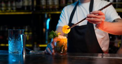 bartender-making-delicious-refreshing-cocktail